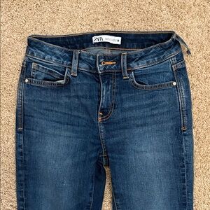 Zara Women’s Indigo Skinny Jeans